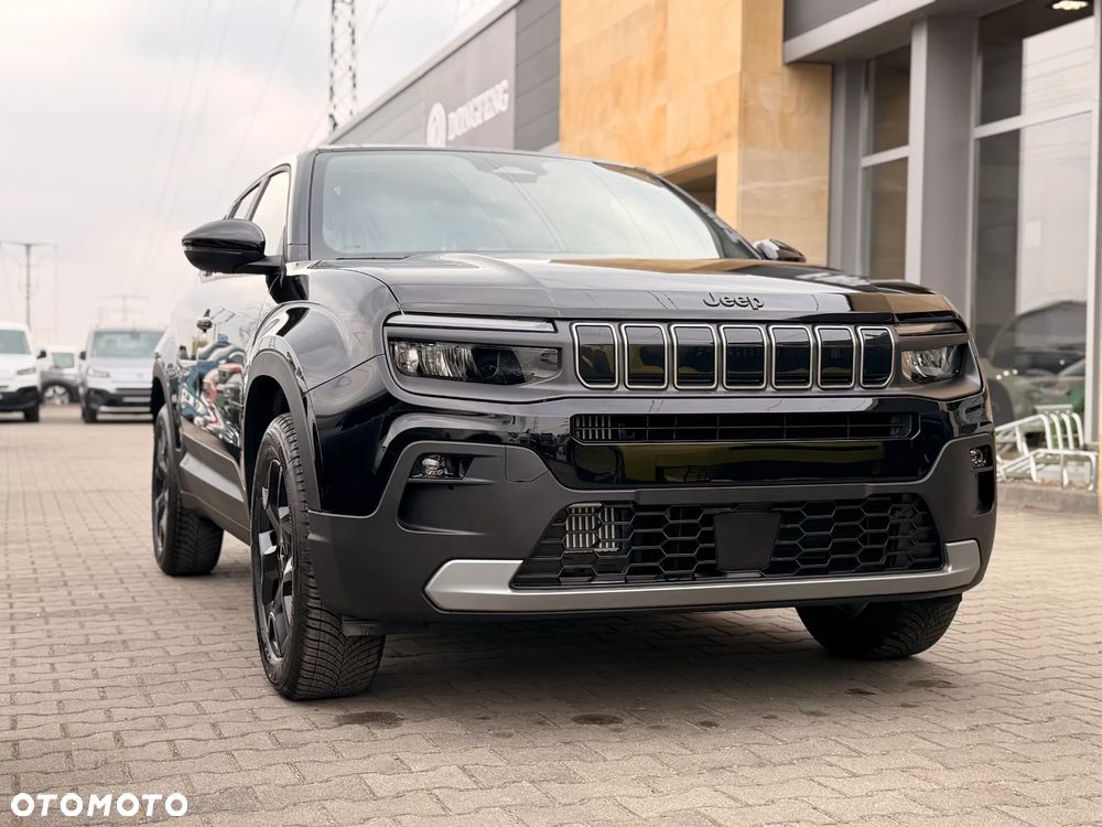 Jeep Avenger 1.2 T3 mHEV Black Edition FWD eDCT6 - 1