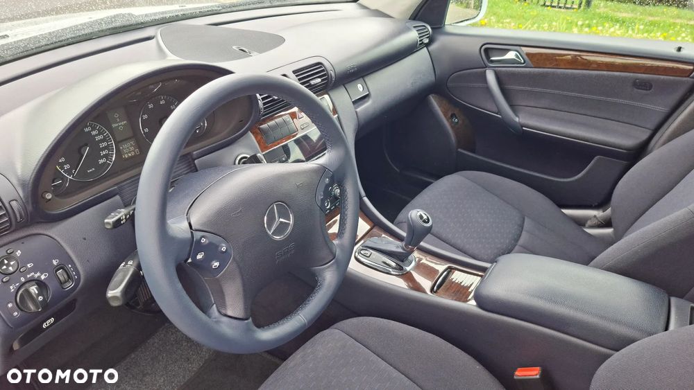 Mercedes-Benz Klasa C 180 Kompressor Automatik Elegance - 15
