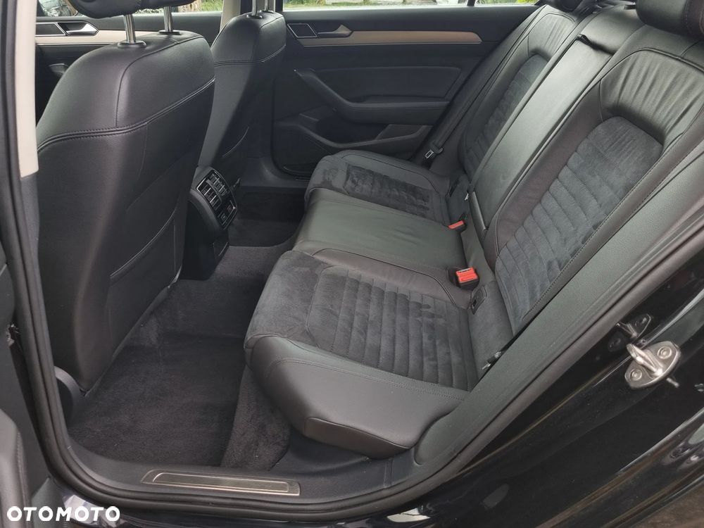 Volkswagen Passat - 9