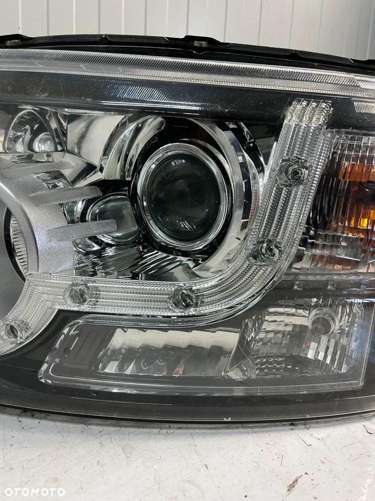 DISCOVERY 4 L319 REFLEKTOR LAMPA LAMPY PRZÓD 7 PIN - 11