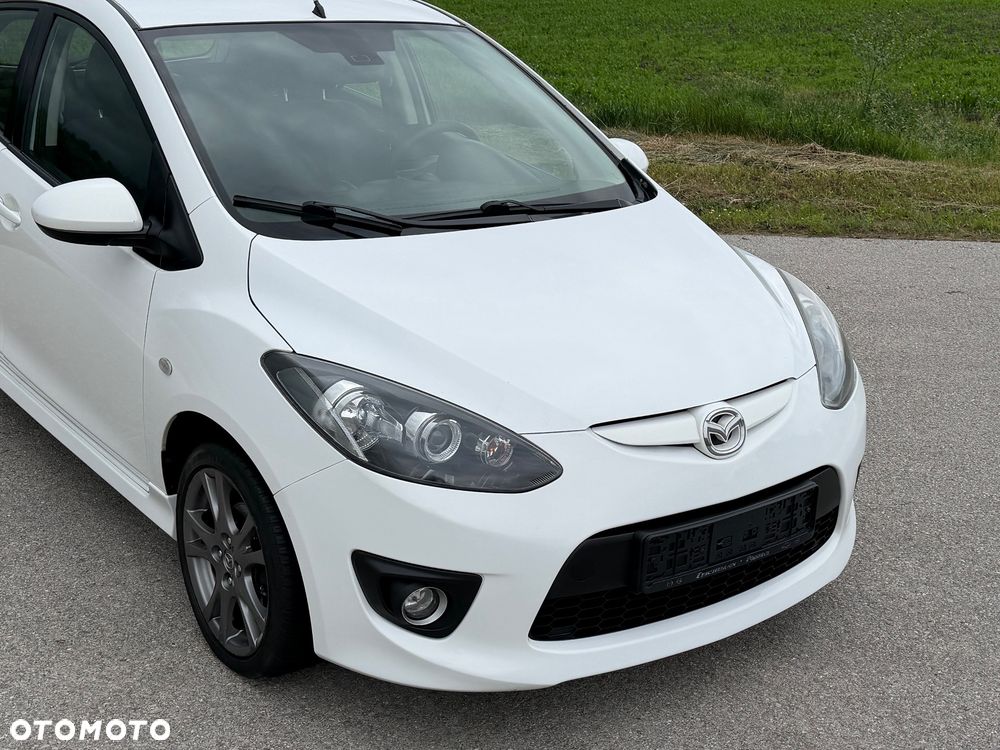 Mazda 2 - 10