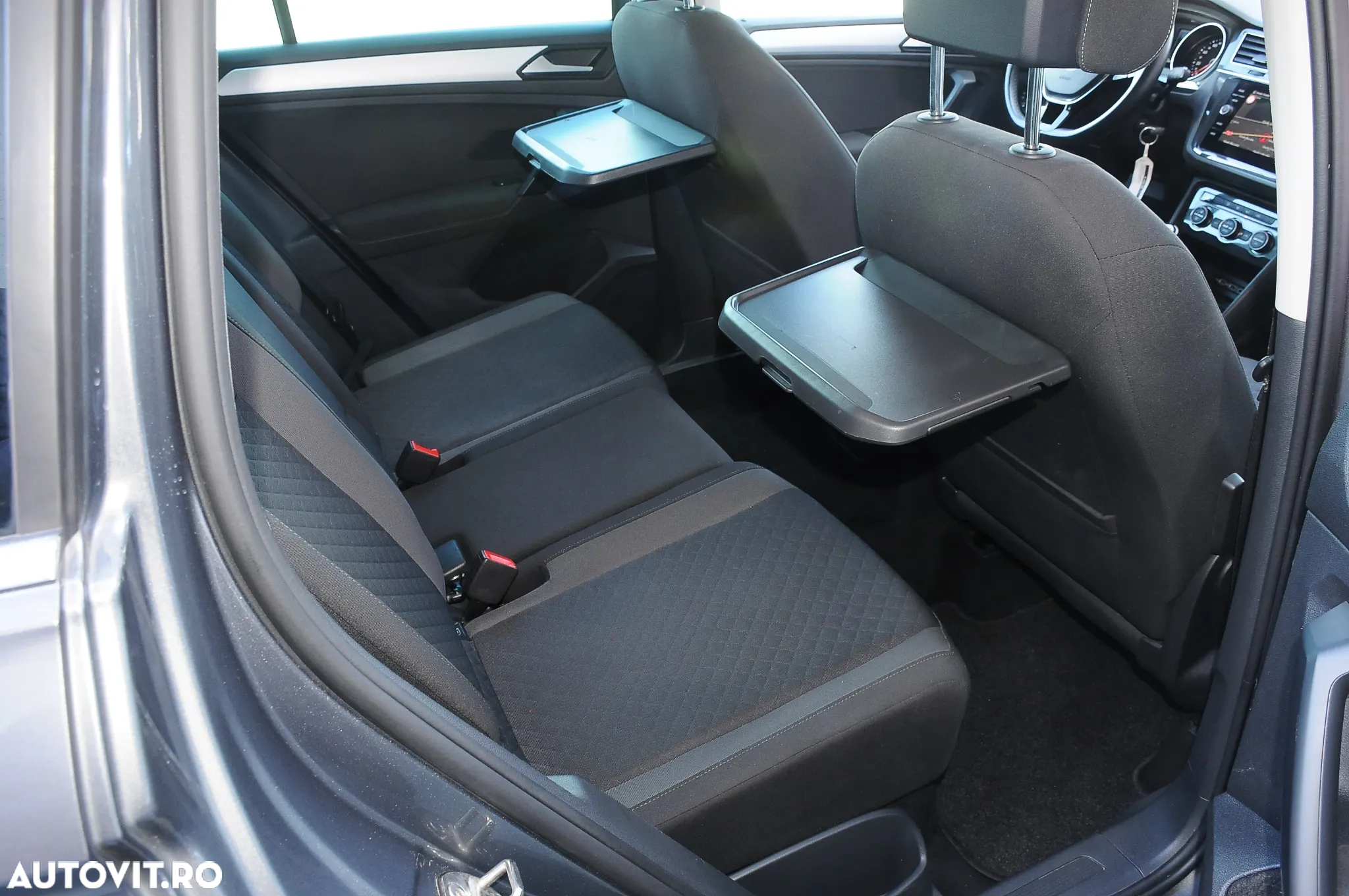 Volkswagen Tiguan 1.5 TSI ACT Comfortline - 8