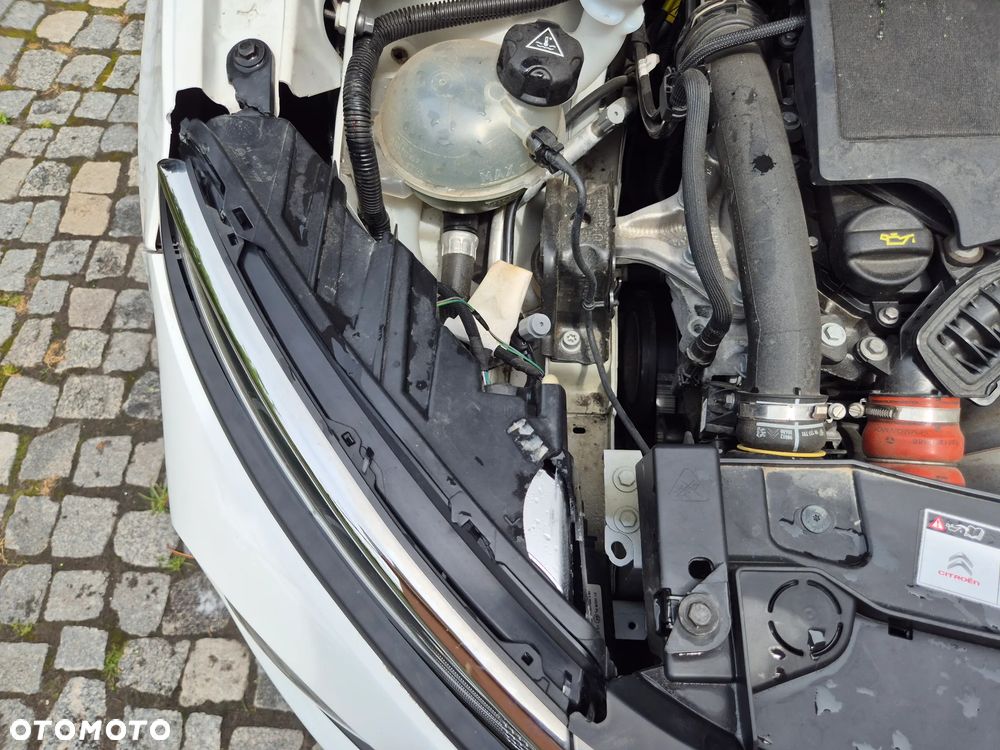 Citroën C3 Pure Tech 110 S&S EAT6 SHINE - 31