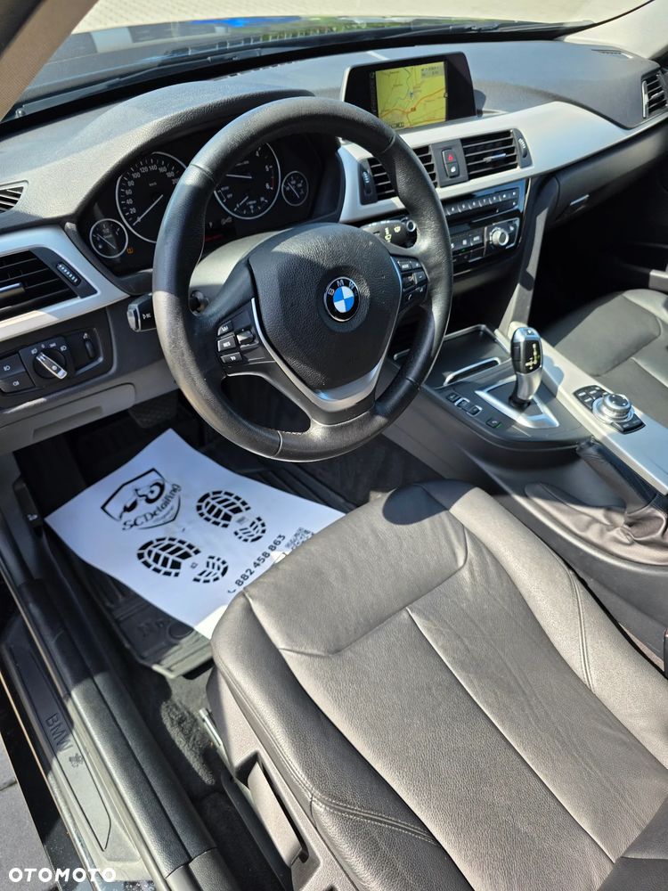 BMW Seria 3 320d xDrive - 22