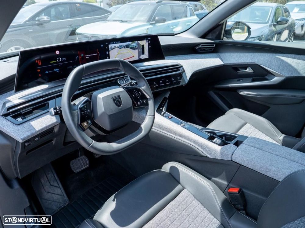 Peugeot E-5008 73 kWh Allure - 24