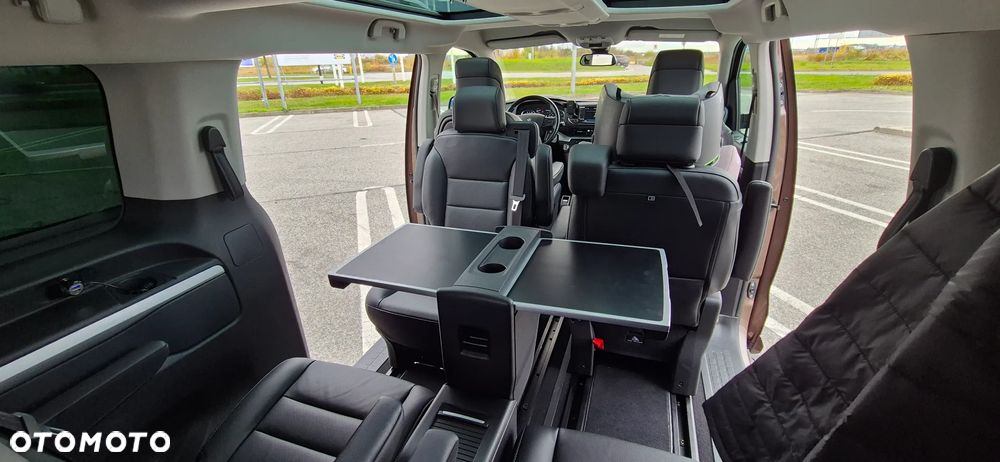 Peugeot Traveller L2 2.0 EAT8 Business VIP - 19