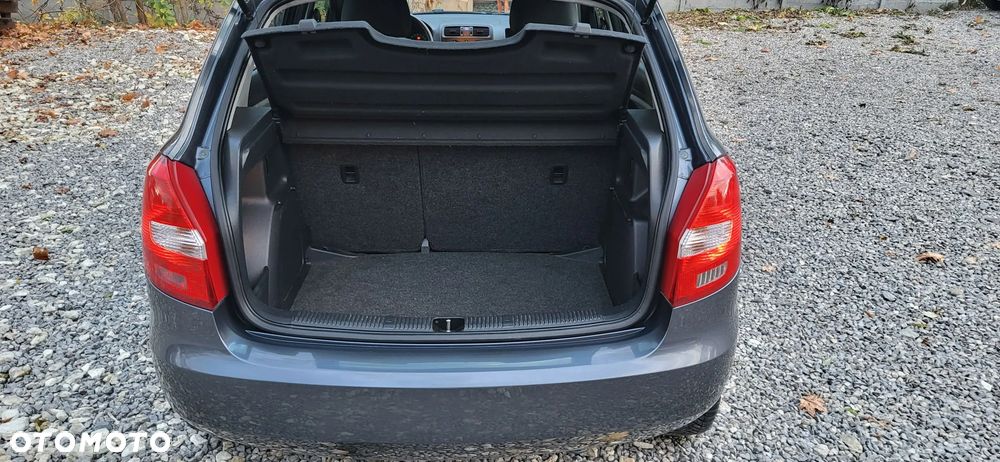 Skoda Fabia 1.2 HTP Ambiente - 23