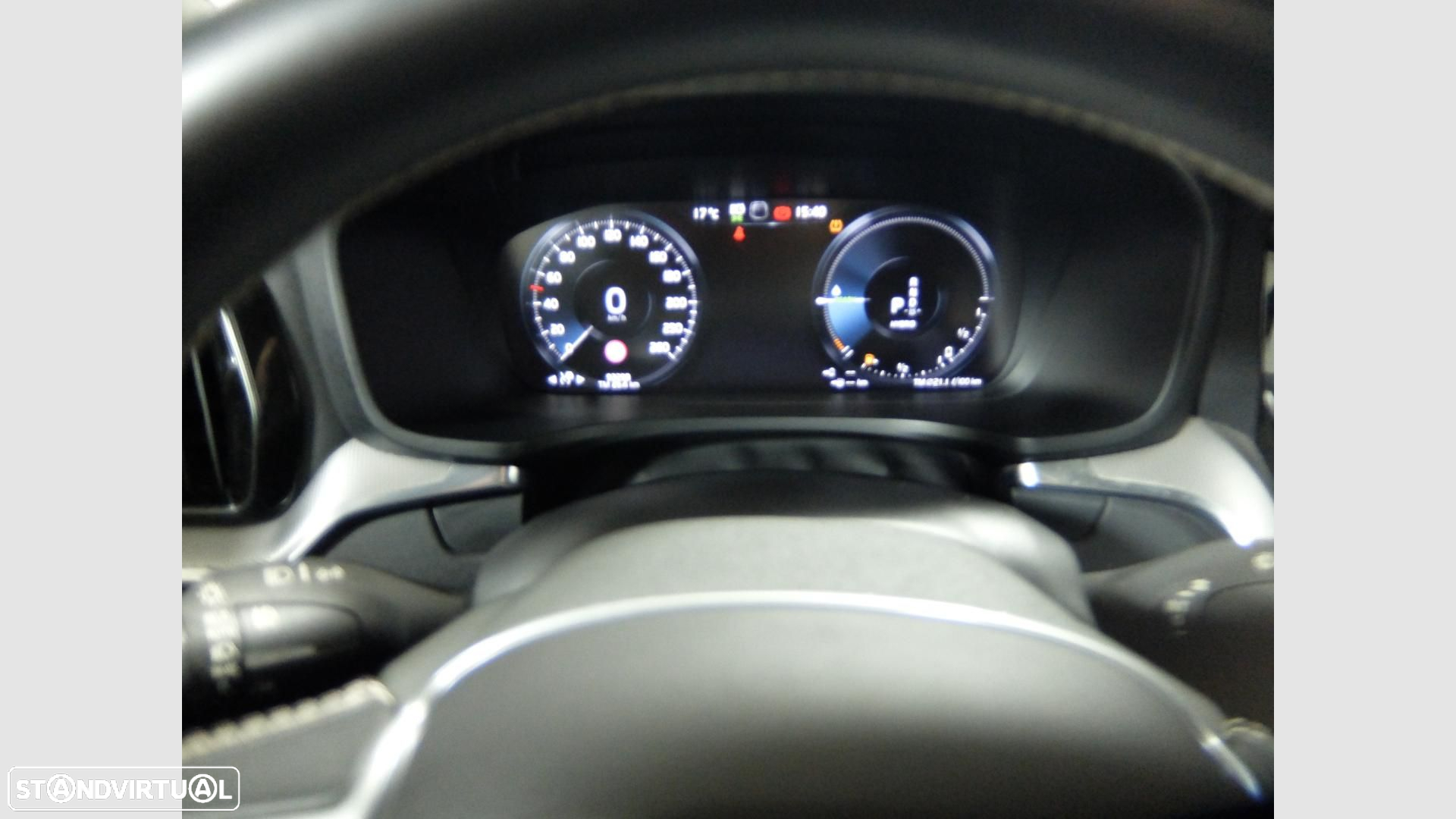 Volvo V60 2.0 T8 AWD TE R-Design - 22