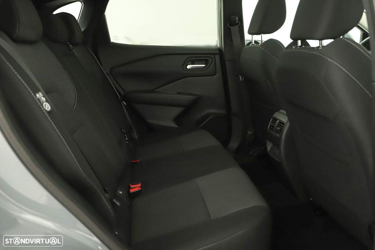 Nissan Qashqai 1.3 DIG-T N-Connecta LED - 21