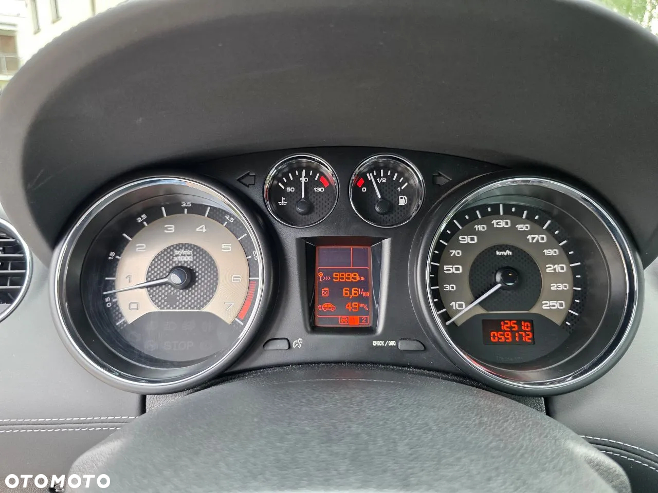 Peugeot RCZ 1.6 THP - 17