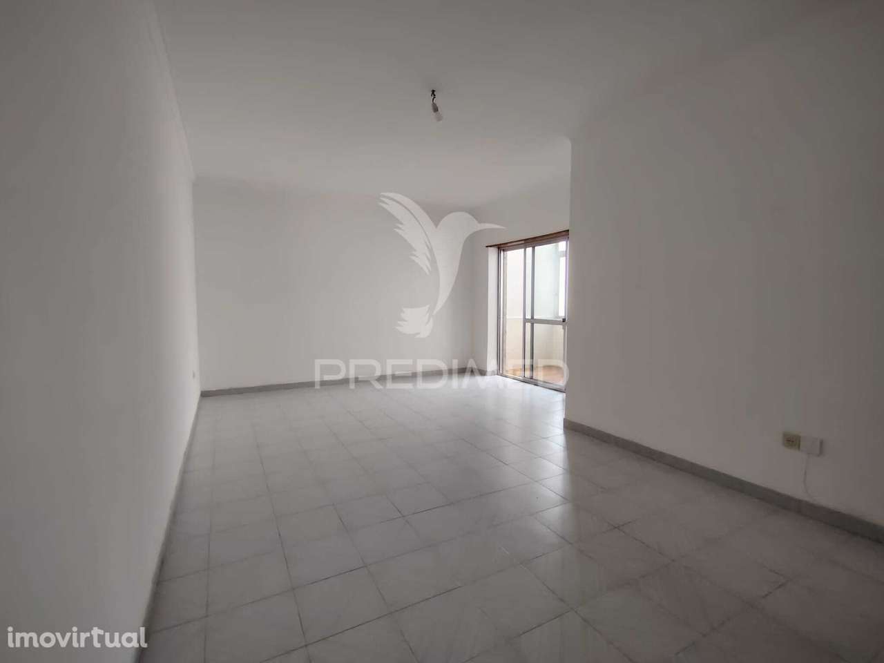 T2 na Baixa da banheira com Garagem - Grande imagem: 2/18