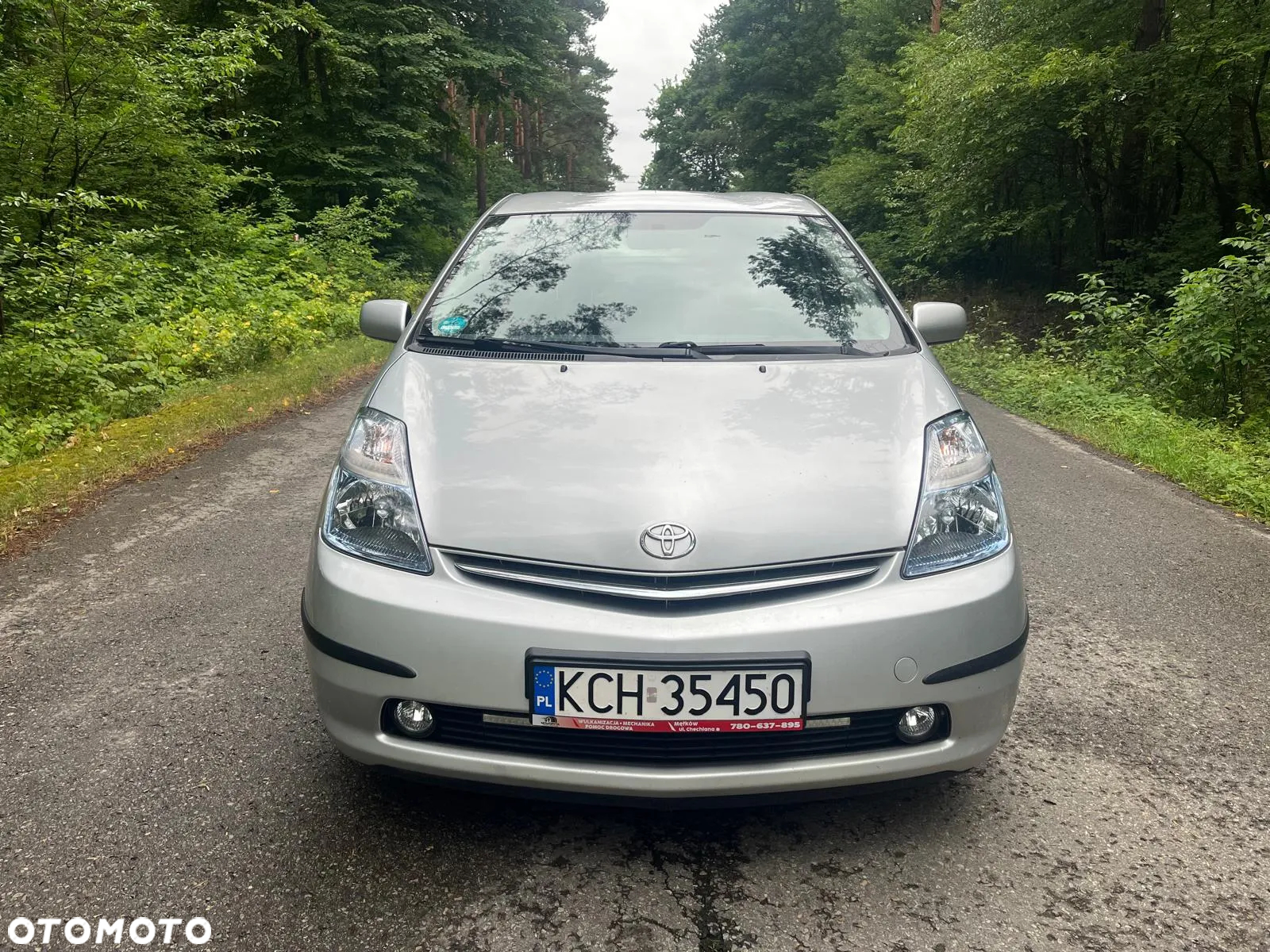Toyota Prius (Hybrid) Sol - 3