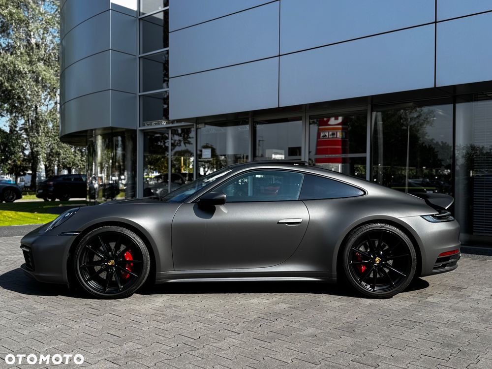 Porsche 911 Carrera 4S - 16
