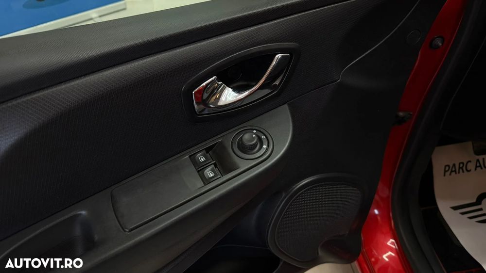 Renault Clio Estate 0.9 TCe Authentique - 15