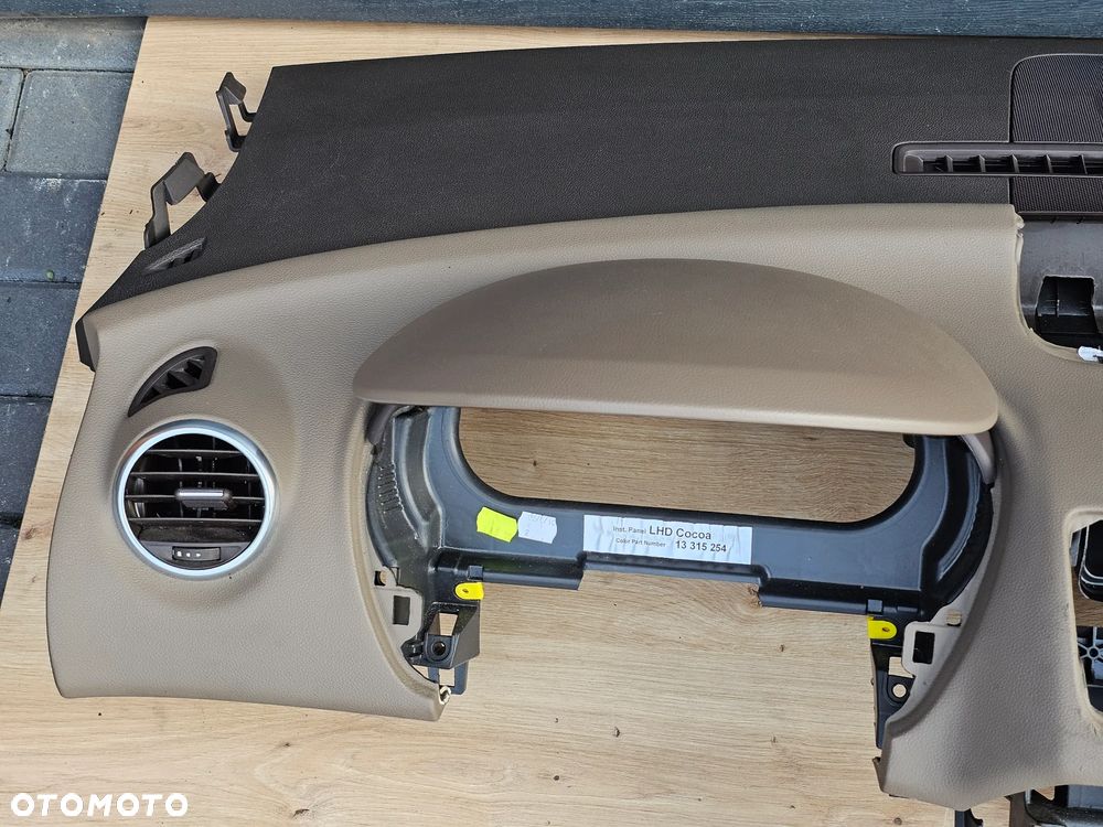 DESKA KONSOLA OPEL MERIVA B EUROPA KOMPLET ORYGINAŁ BRĄZOWA ( NIE NAPRAWIANA ) ORYGINAŁ DEMONTAŻ - 4