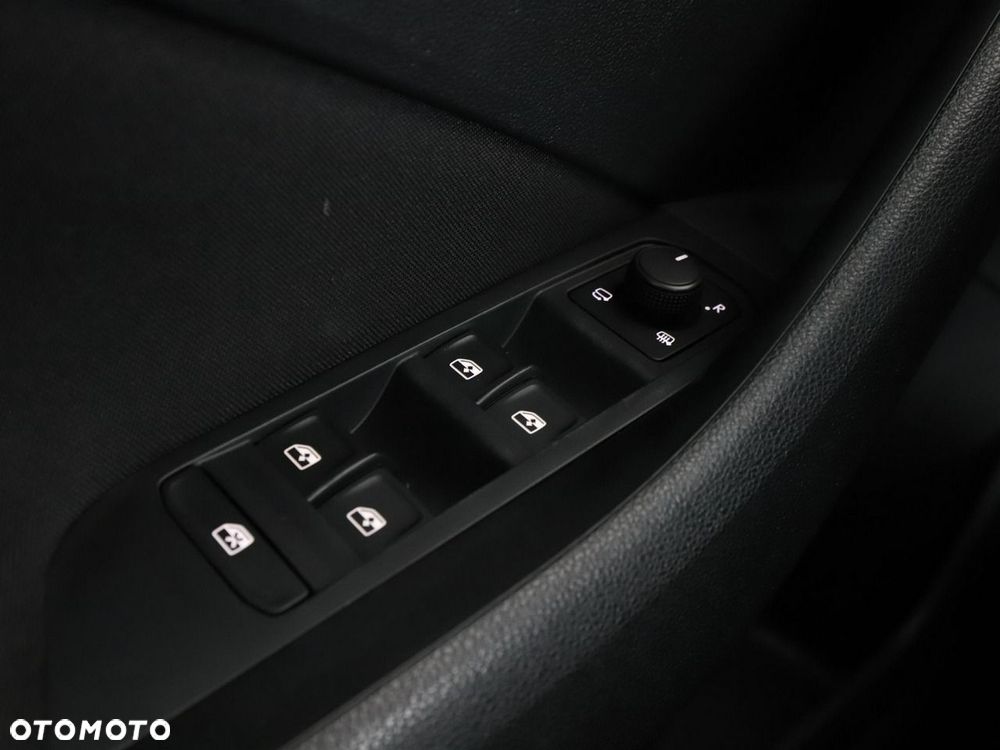 Skoda Kamiq 1.0 TSI Ambition DSG - 34