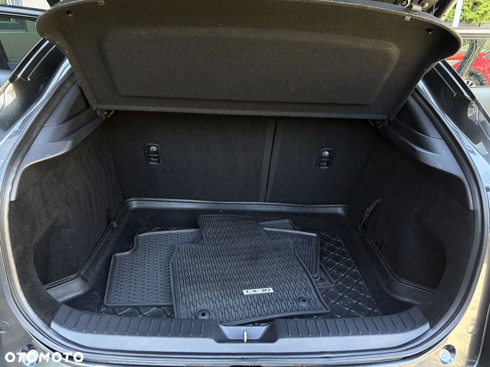 Mazda CX-30 e-SKYACTIV-G 2.0 M HYBRID 150 DRIVE SELECTION - 38
