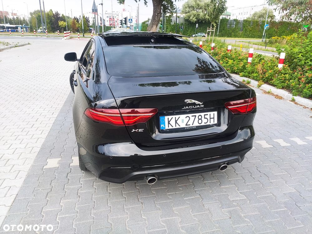 Jaguar XE P250 S - 5