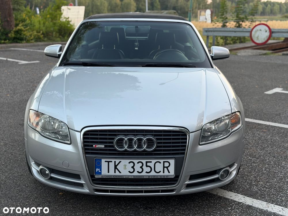 Audi A4 Cabrio 2.0 TDI DPF - 2