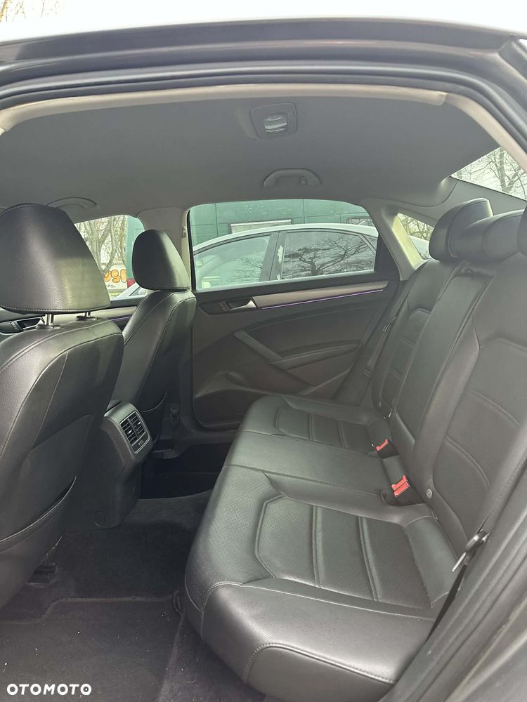 Volkswagen Passat 1.8 TSI Highline - 10