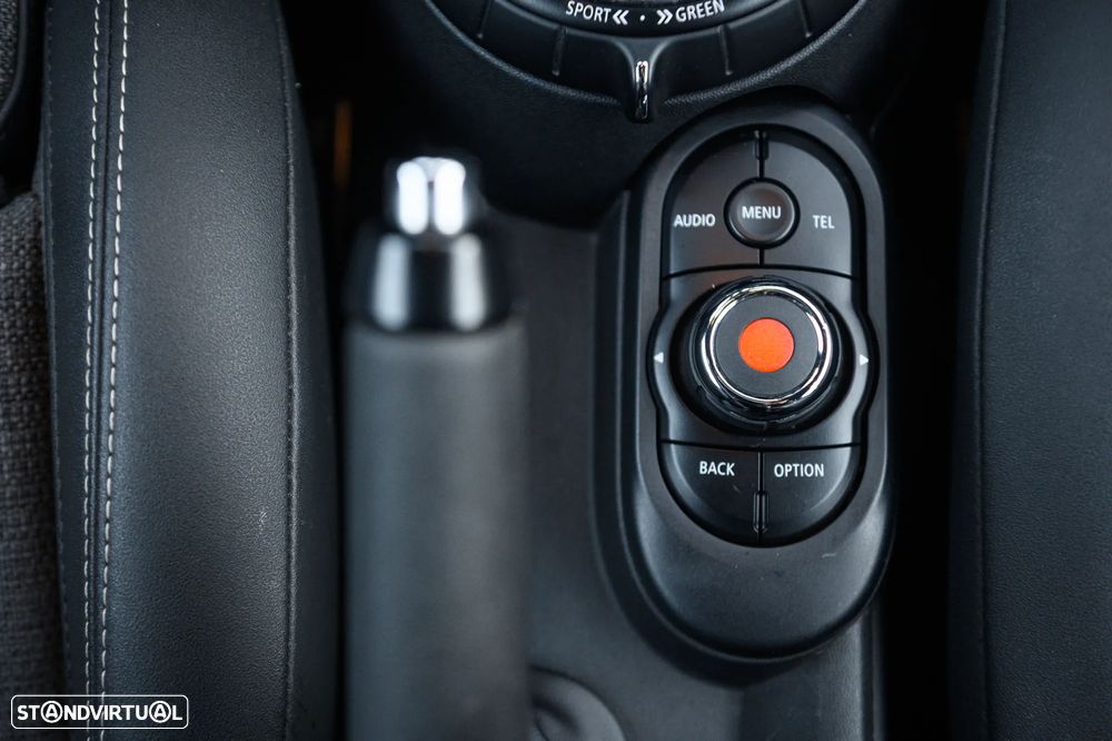 MINI 3 Portas Cooper D - 38