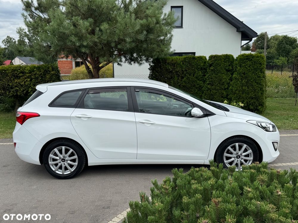 Hyundai i30 1.6 CRDI DCT Premium - 4