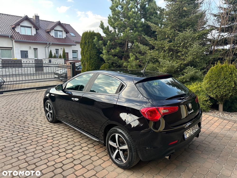 Alfa Romeo Giulietta 2.0 JTDM Distinctive - 6