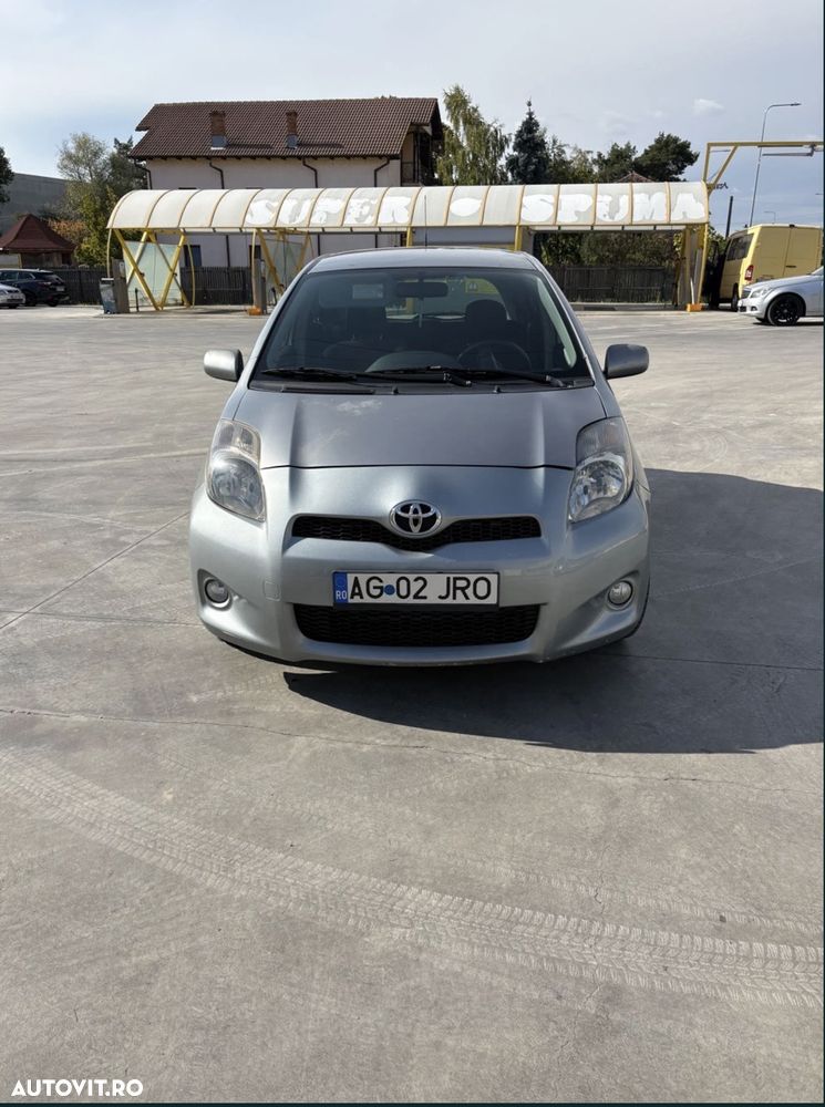 Toyota Yaris 2009 photo 2