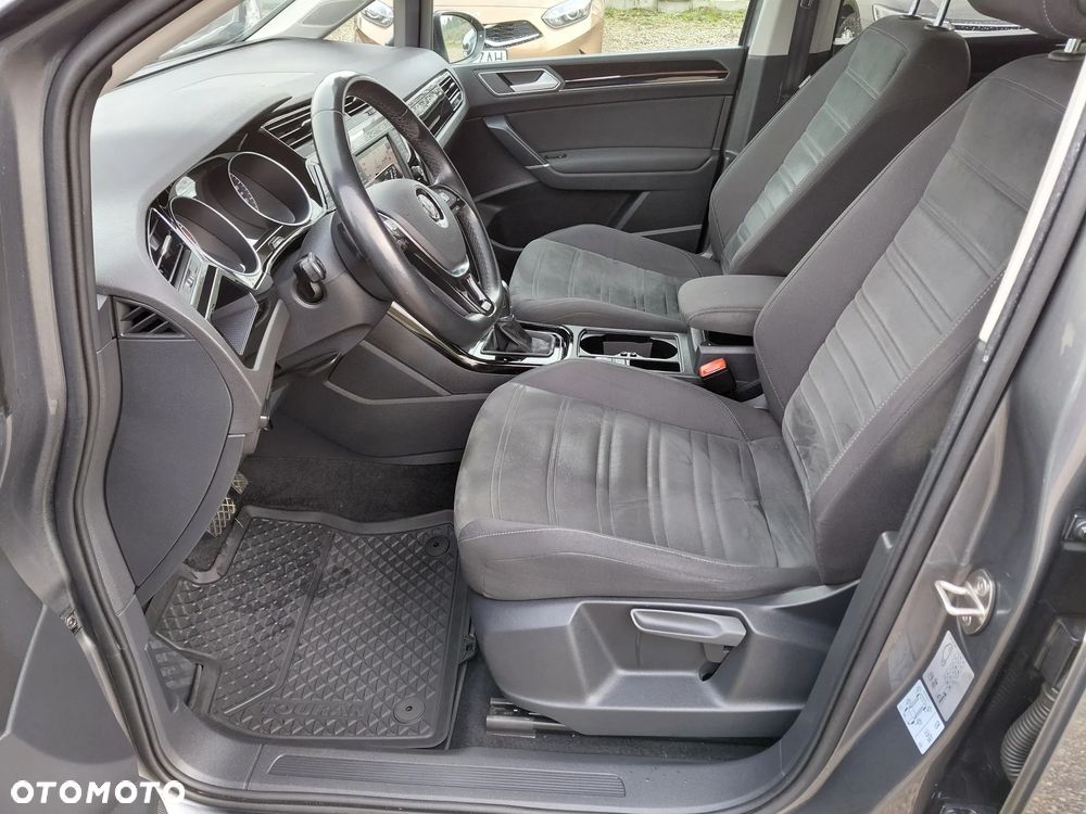 Volkswagen Touran 1.8 TSI (BlueMotion Technology) DSG Highline - 22