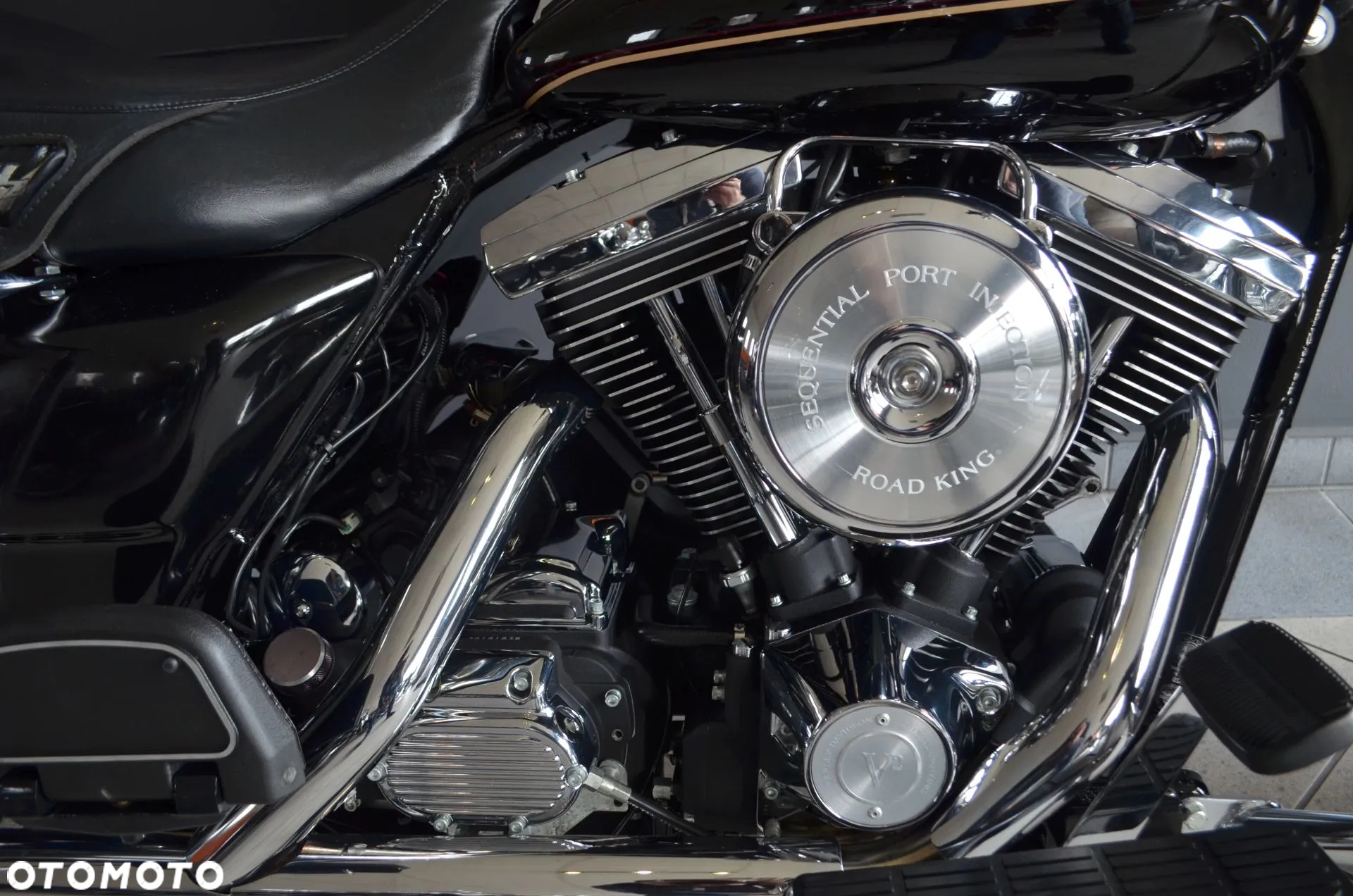 Harley-Davidson Touring Road King - 13