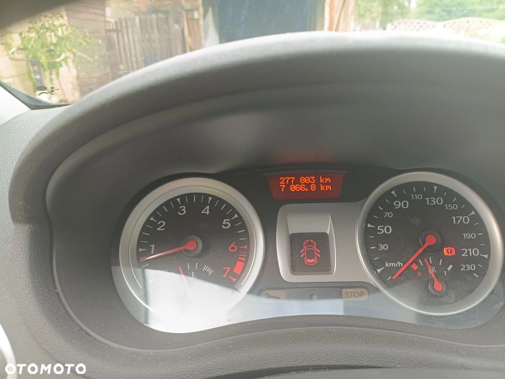 Renault Clio 1.2 16V 75 TomTom Edition - 17