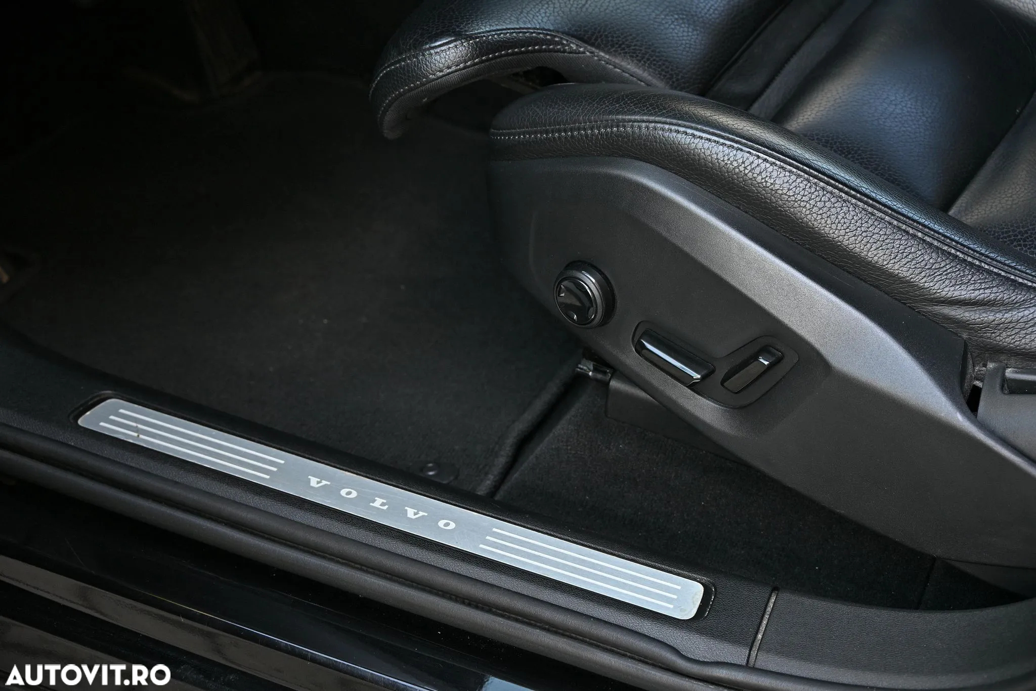 Volvo XC 60 D4 AWD Inscription - 11
