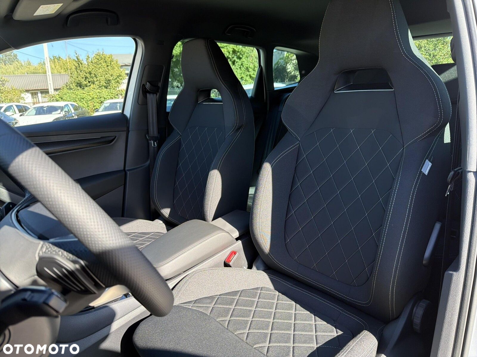 Skoda Karoq 1.5 TSI ACT Sportline DSG - 11