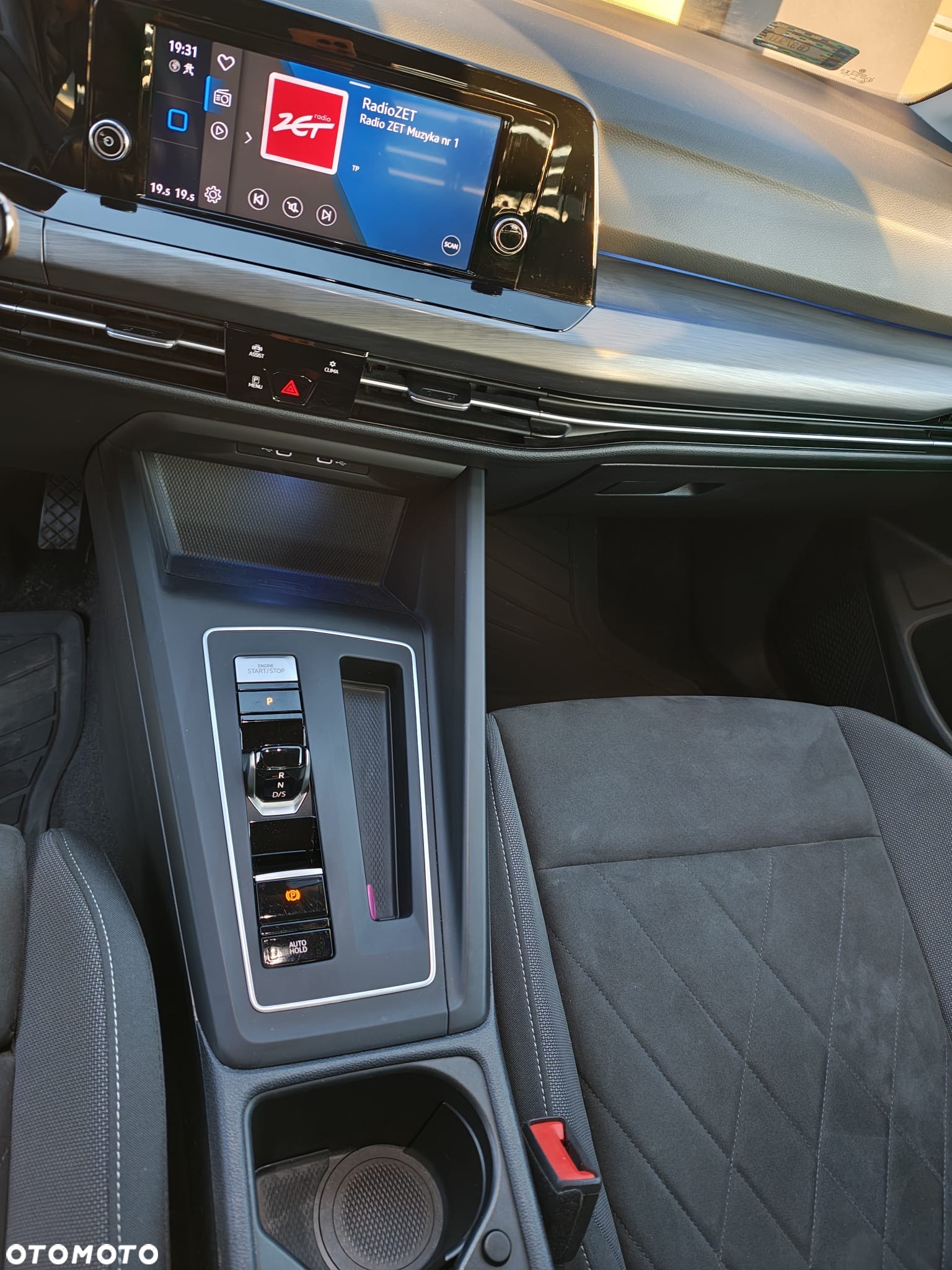 Volkswagen Golf VIII 1.5 eTSI EVO Style DSG - 10