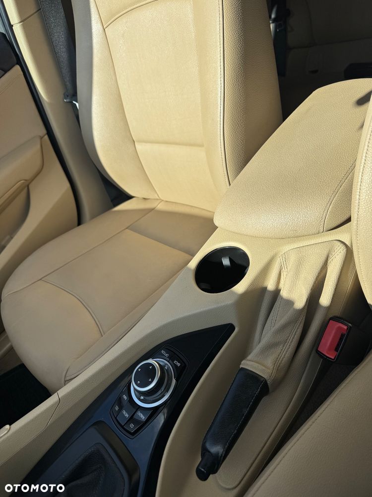 BMW X1 xDrive23d - 16