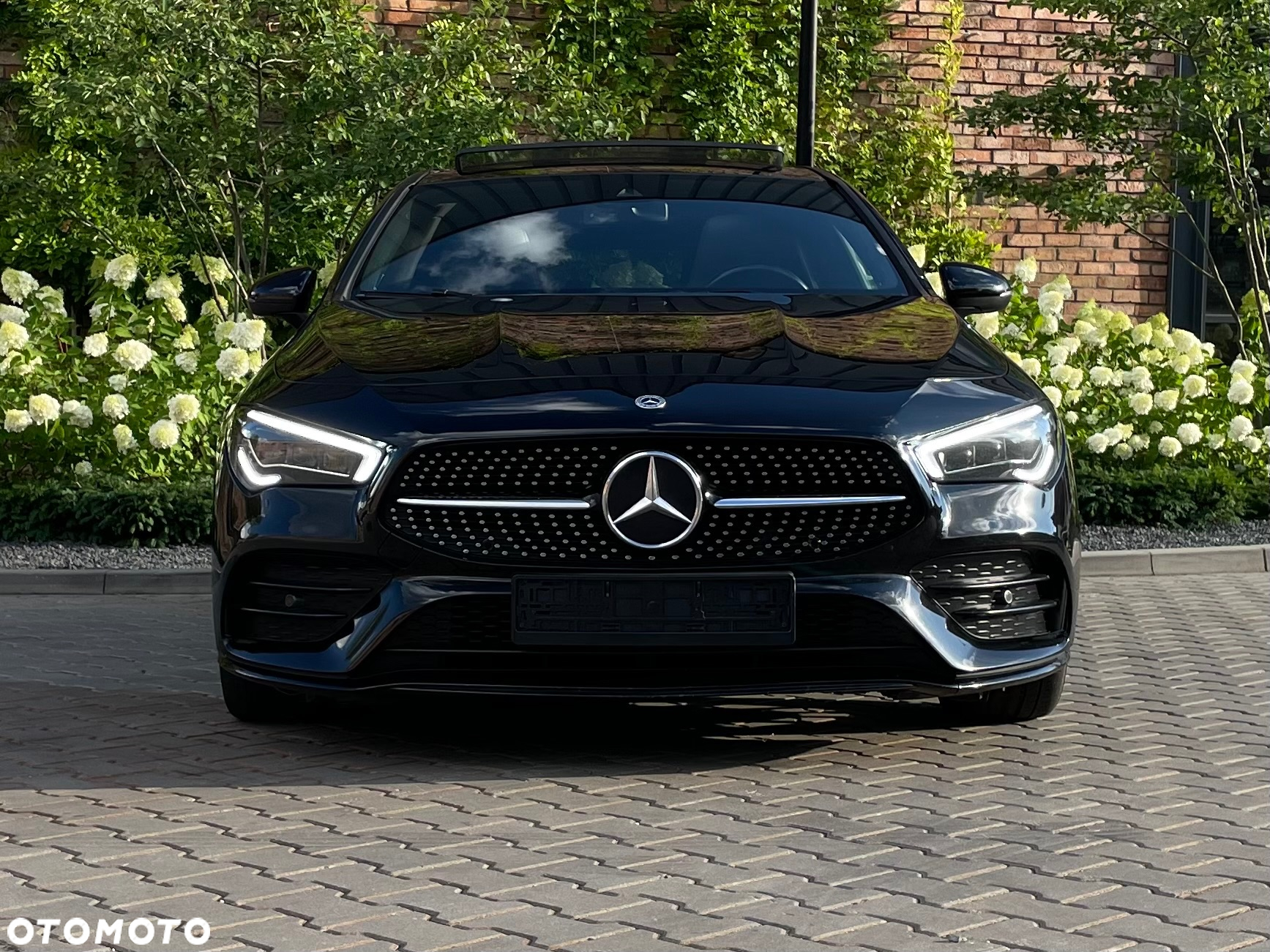 Mercedes-Benz CLA 200 Shooting Brake 7G-DCT AMG Line - 2