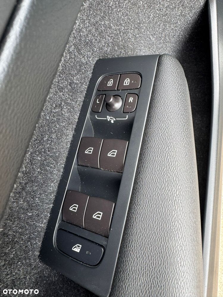 Volvo XC 40 - 11