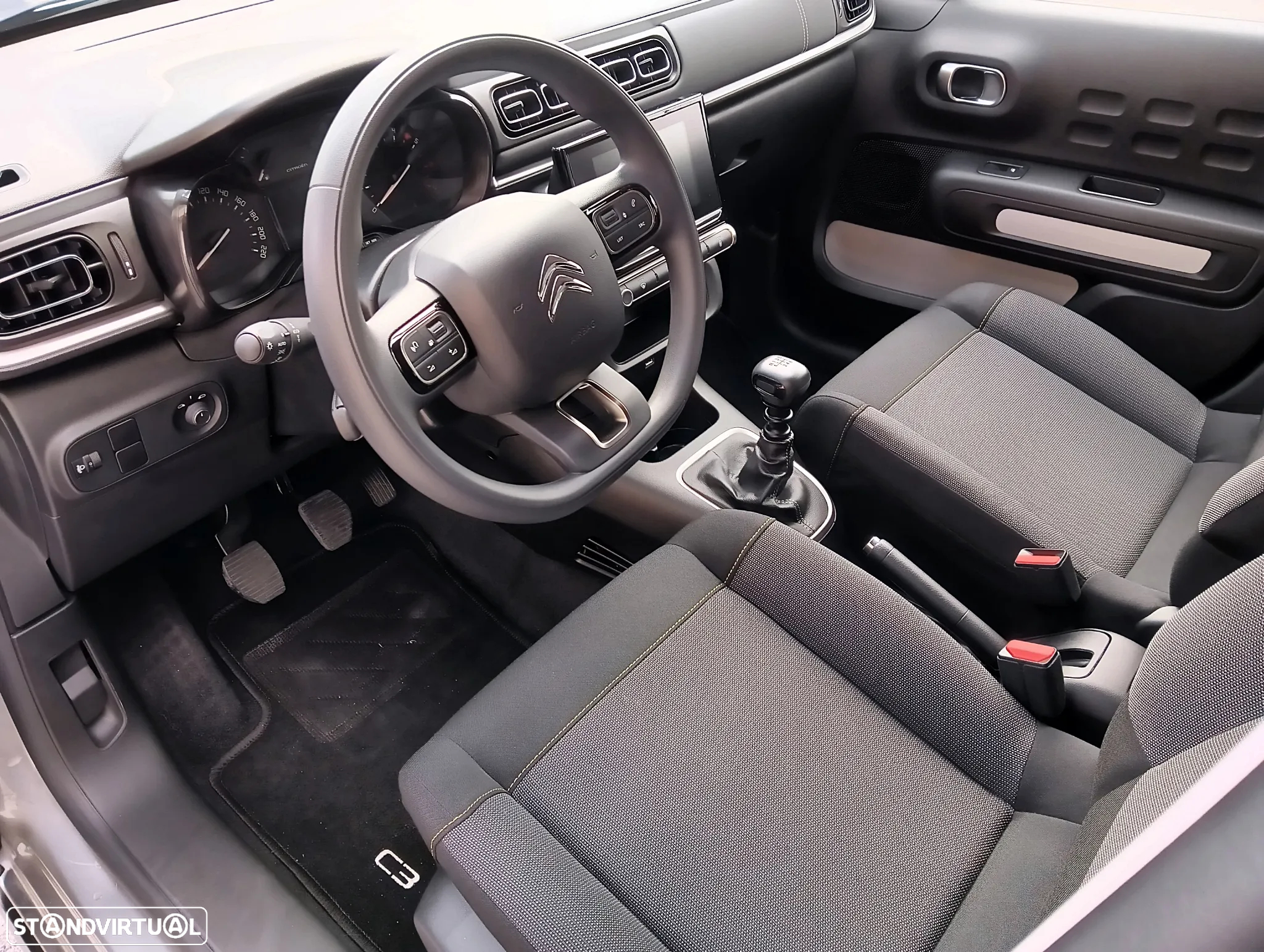 Citroën C3 1.2 PureTech C-Series - 16