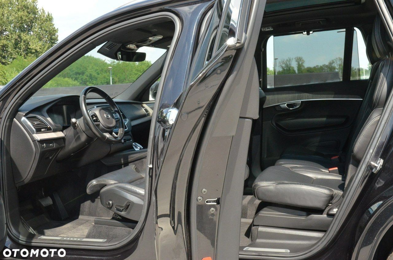 Volvo XC 90 - 38