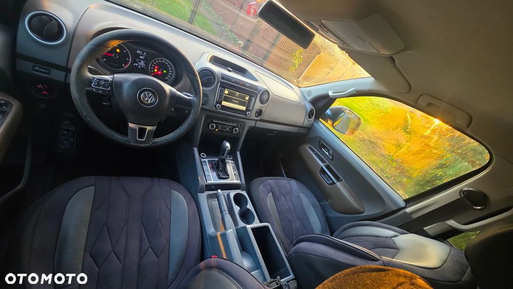 Volkswagen Amarok - 28