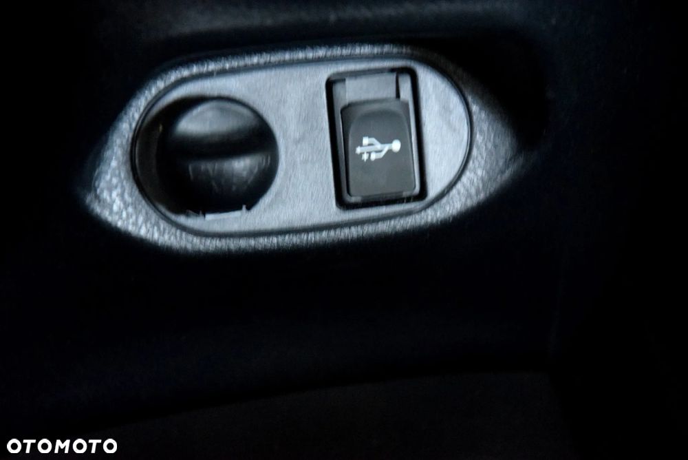 Toyota Yaris - 23