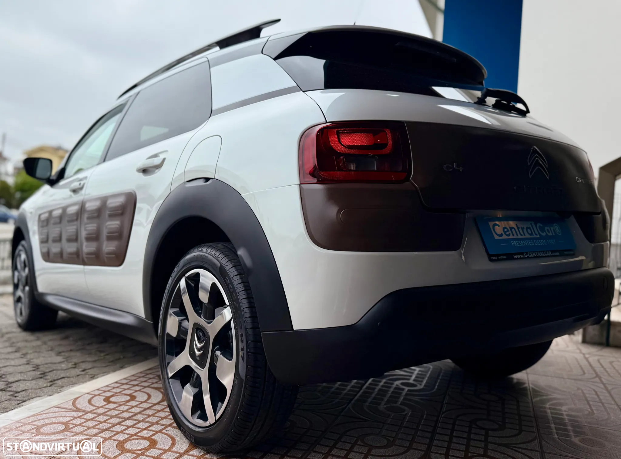 Citroën C4 Cactus 1.2 PureTech Shine - 7