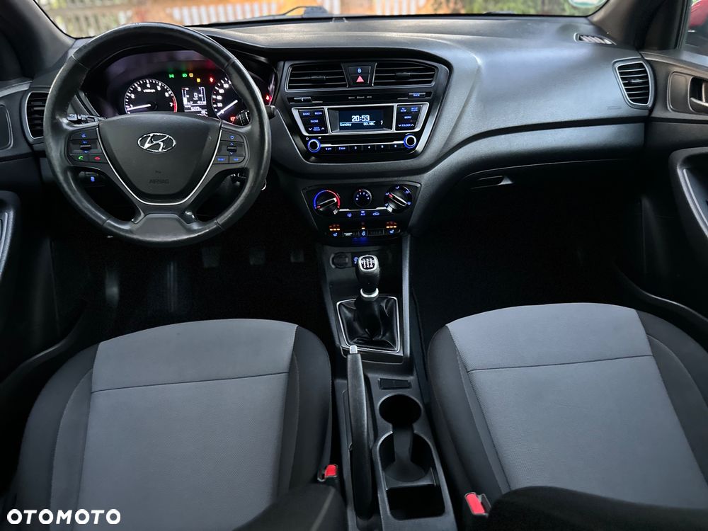 Hyundai i20 1.2 YES Plus - 32