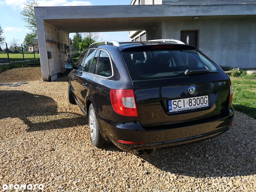 Skoda Superb 2.0 TDI Ambition DSG - 4