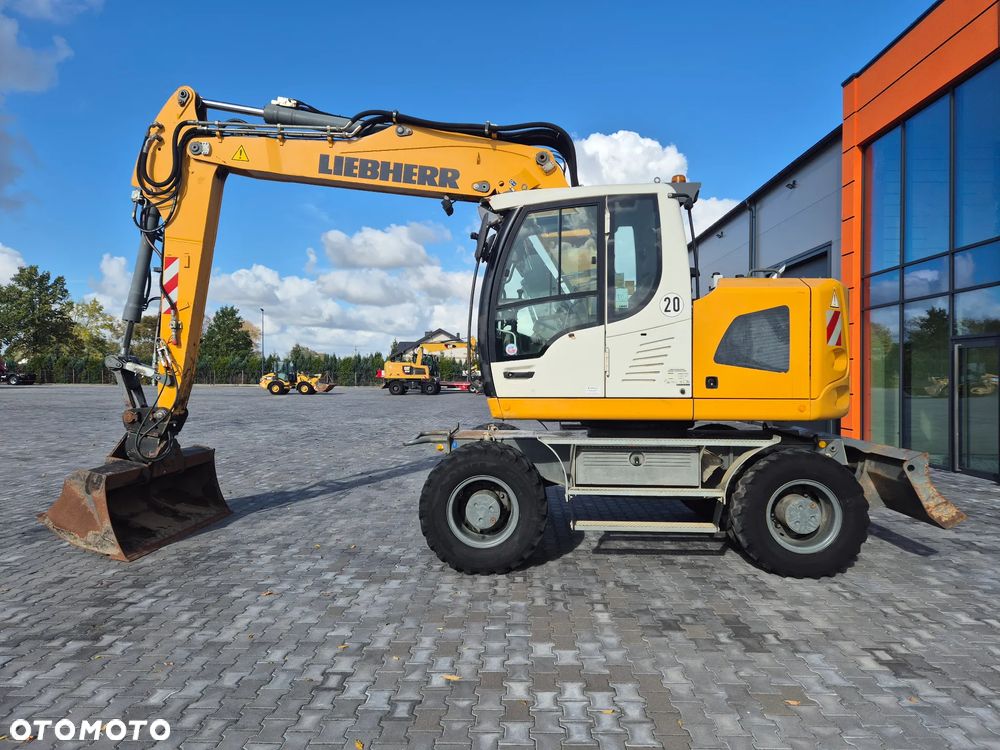 Liebherr A918 Compact / z Niemiec / - 2