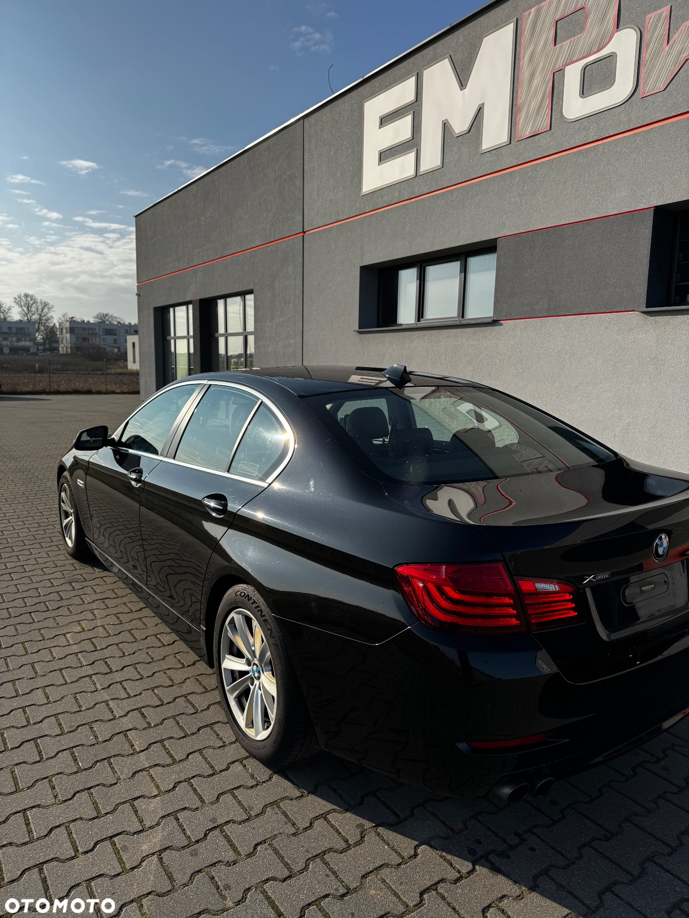 BMW Seria 5 528i xDrive - 12