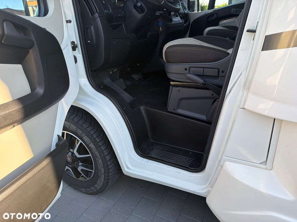 Eura Mobil Activia One 570 HS - 25