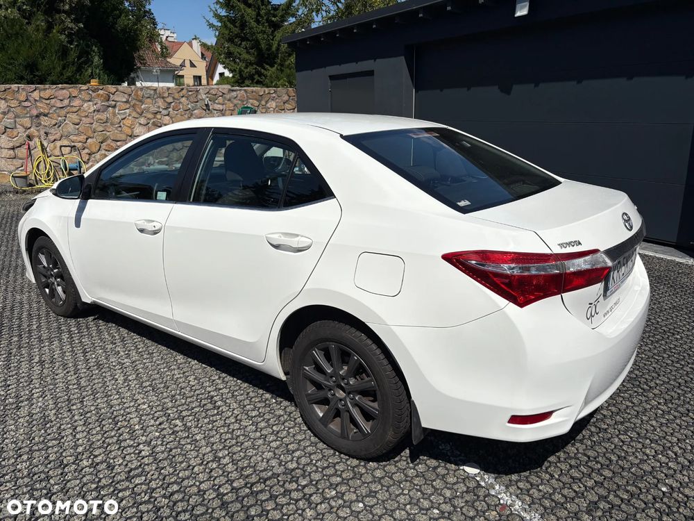 Toyota Corolla - 11