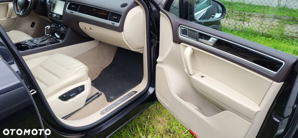 Volkswagen Touareg 3.0 V6 TDI BMT - 16