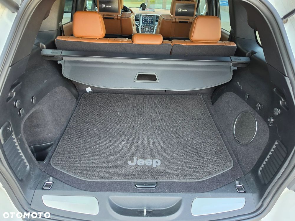 Jeep Grand Cherokee - 16
